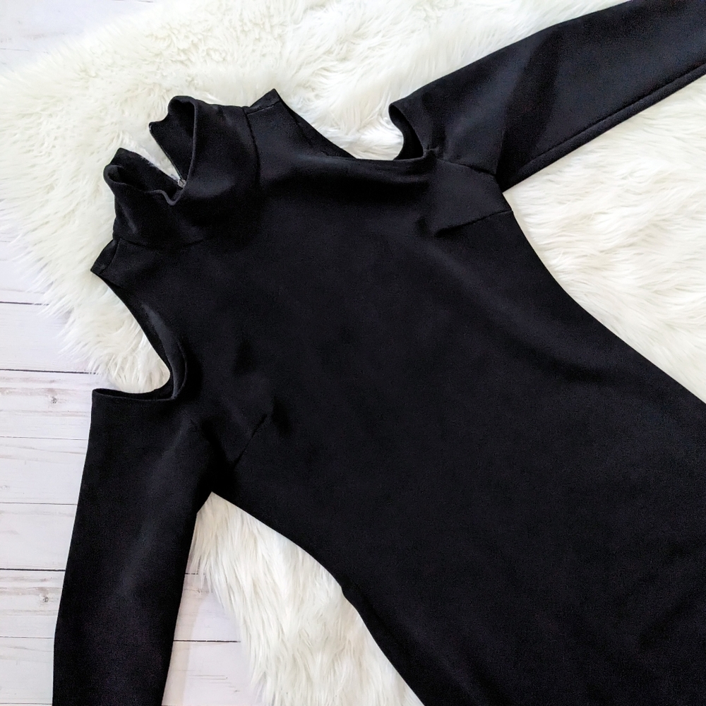 Sz Med - 1990's Black Body Con Dress - Cold Shoulder - Turtle Neck